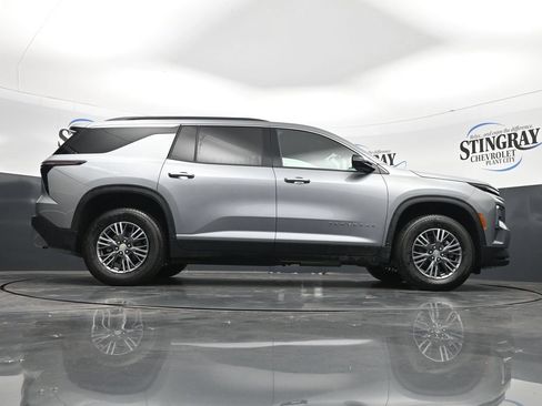 Used 2026 Chevrolet Traverse LT AWD/4WD image 33