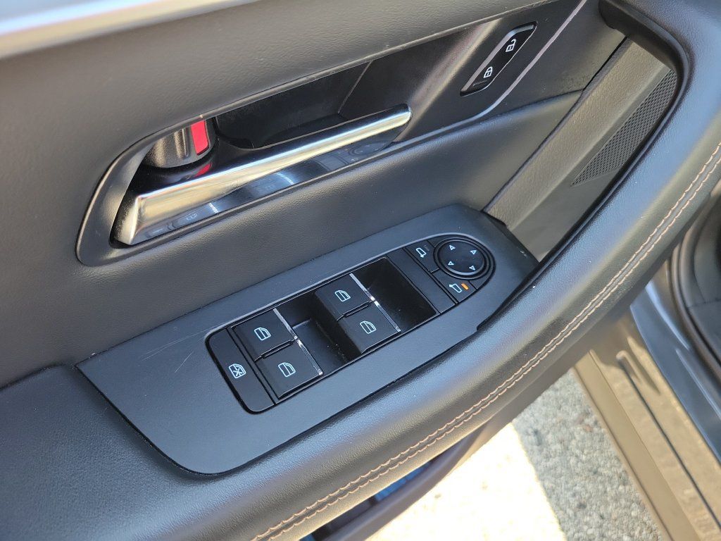 Used 2024 MAZDA CX-90 Plug-In Hybrid w/ Preferred AWD/4WD image 26