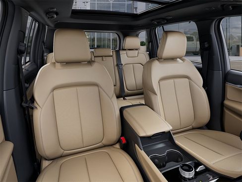 New 2025 Jeep Grand Cherokee Limited image 16