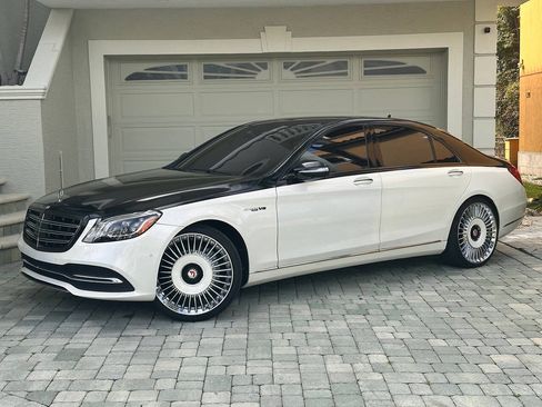 Used 2019 Mercedes-Benz S 560 Sedan image 4