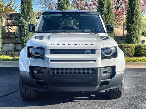 Used 2026 Land Rover Defender 130 S image 8