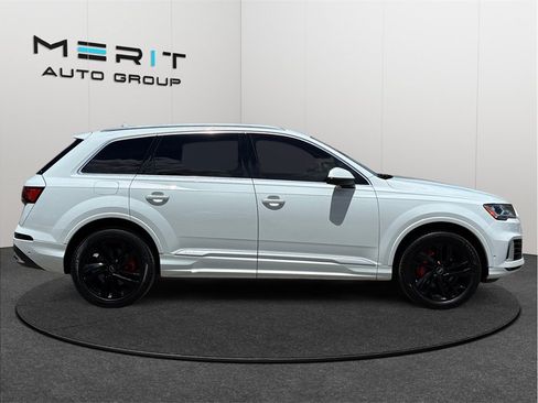 Used 2021 Audi Q7 3.0T Premium w/ Convenience Package AWD/4WD image 10