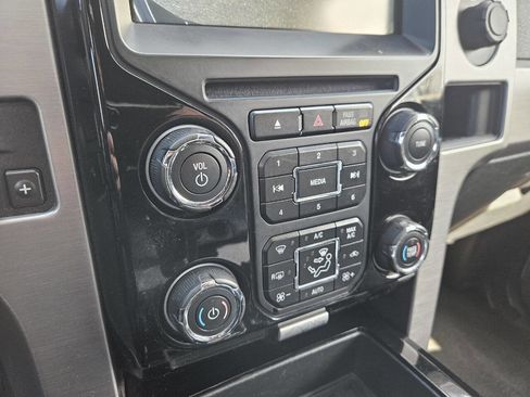 Used 2014 Ford F150 Limited image 20