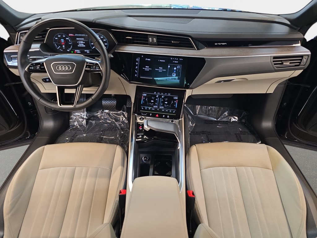 Used 2024 Audi Q8 e-tron Premium Plus w/ Premium Plus Package AWD/4WD image 10