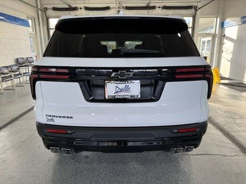 New 2026 Chevrolet Traverse LT image 10