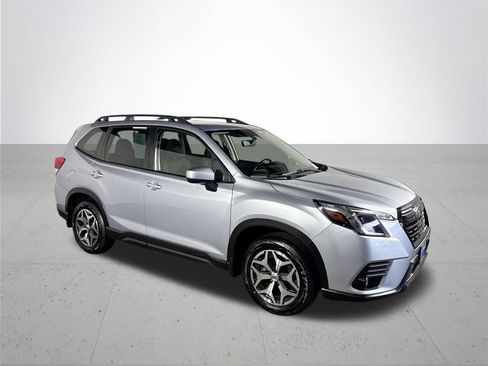 Certified 2022 Subaru Forester Premium w/ Popular Package #1 image 5