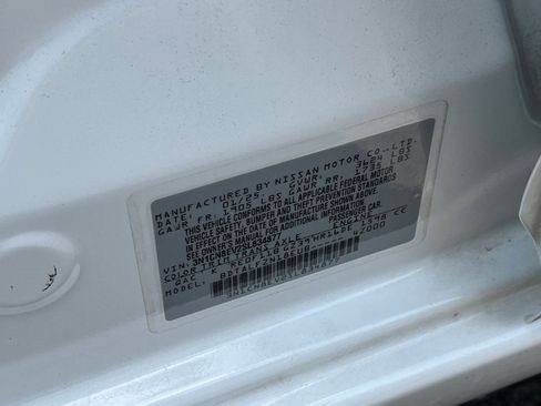 Used 2025 Nissan Versa SV FWD image 28