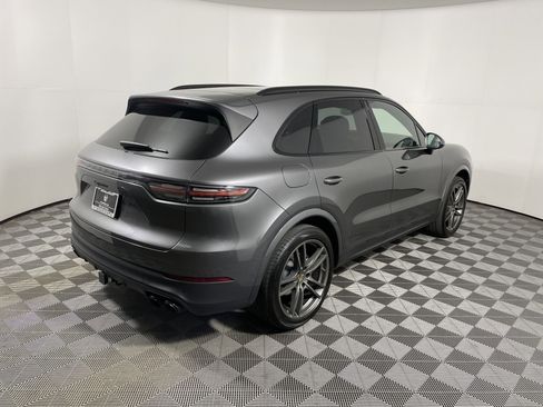 Certified 2022 Porsche Cayenne image 7