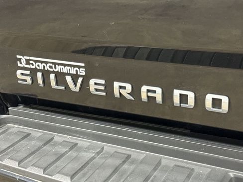 Used 2018 Chevrolet Silverado 2500 LT w/ Midnight Edition AWD/4WD image 25