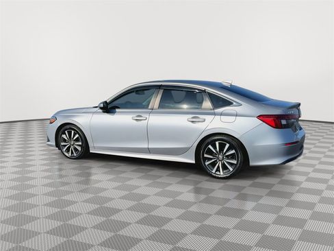 Used 2022 Honda Civic EX image 6