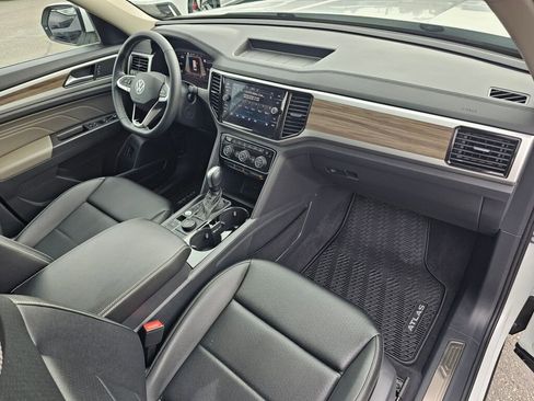 Used 2023 Volkswagen Atlas SEL image 16