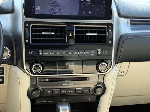 Used 2023 Lexus GX 460 Premium w/ Premium Plus Package AWD/4WD image 18