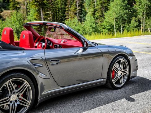 Used 2009 Porsche 911 Turbo image 10