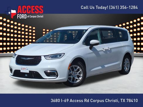 Used 2023 Chrysler Pacifica Touring-L FWD image 1