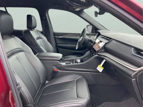 New 2026 Jeep Grand Cherokee Limited image 29