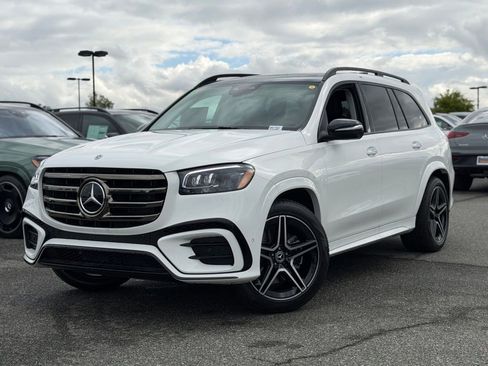 New 2026 Mercedes-Benz GLS 450 4MATIC image 2