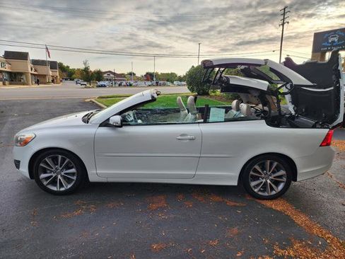 Used 2011 Volvo C70 T5 image 13