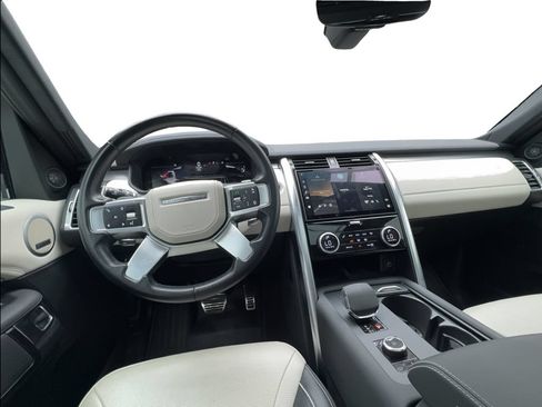 Used 2023 Land Rover Discovery HSE R-Dynamic AWD/4WD image 37