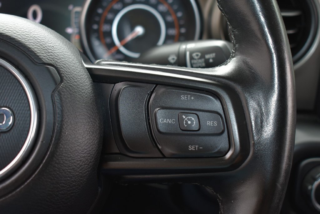 Used 2021 Jeep Gladiator Sport AWD/4WD image 17