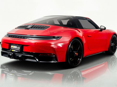 Used 2026 Porsche 911 Targa 4 GTS w/ Premium Package image 8