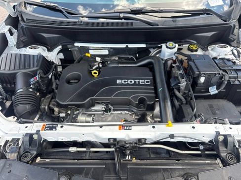 Used 2022 Chevrolet Equinox LT FWD image 30