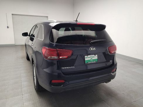 Used 2020 Kia Sorento LX w/ LX I4 Convenience Package AWD/4WD image 6