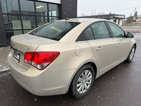 Used 2011 Chevrolet Cruze LT image 7