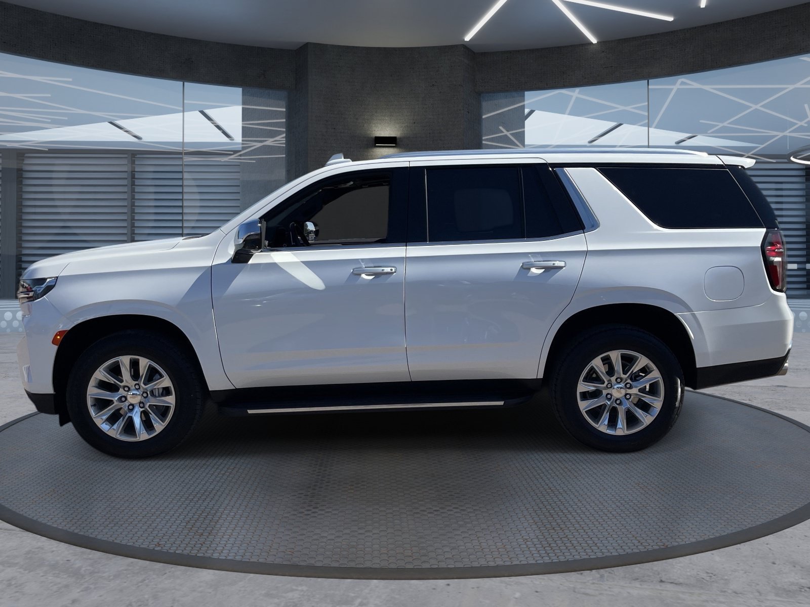 Used 2024 Chevrolet Tahoe Premier w/ Premium Package AWD/4WD image 3