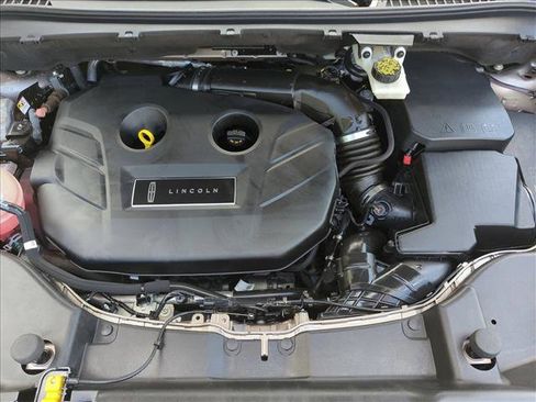 Used 2019 Lincoln MKC Select w/ Select Plus Package FWD image 22