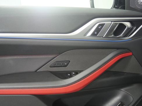 Used 2025 BMW i4 xDrive40i w/ M Sport Package image 9