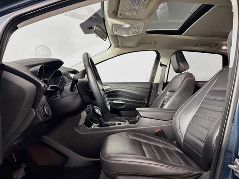 Used 2019 Ford Escape SEL AWD/4WD image 16