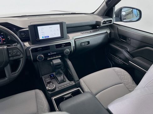 Certified 2025 Toyota Tacoma SR5 image 22