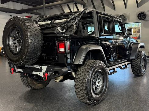Used 2022 Jeep Wrangler Unlimited Sport image 19