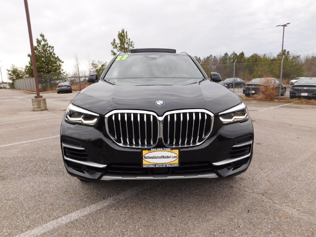 Used 2022 BMW X5 xDrive40i AWD/4WD image 3
