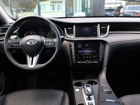 Certified 2025 INFINITI QX50 Luxe AWD/4WD image 24