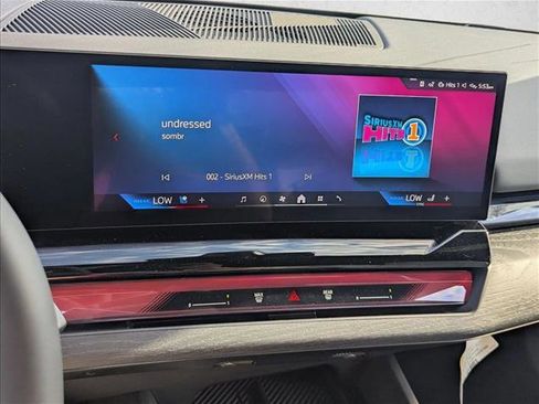 New 2026 BMW i5 eDrive40 w/ Convenience Package image 11