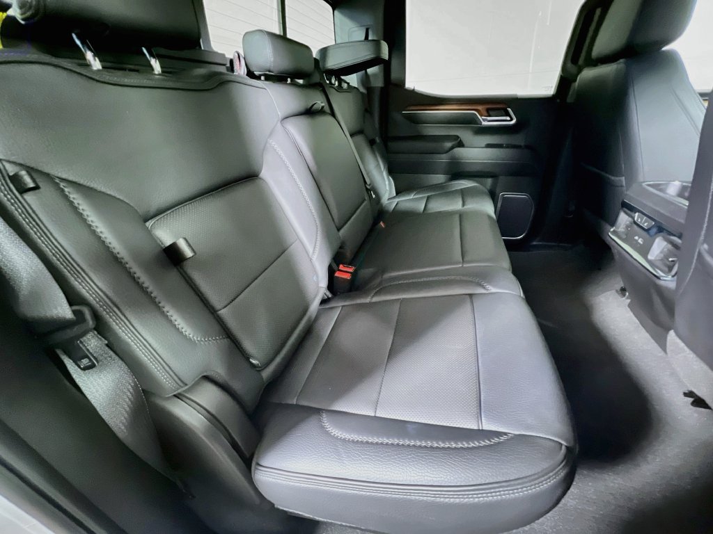 Used 2023 GMC Sierra 1500 Denali w/ Denali Reserve Package AWD/4WD image 21