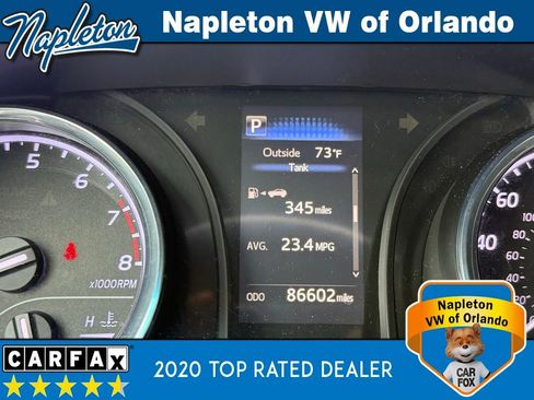 Used 2018 Toyota Camry LE image 20