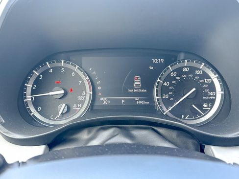 Used 2021 Toyota Highlander XLE image 50