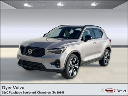 New 2026 Volvo XC40 B5 Ultra w/ Climate Package