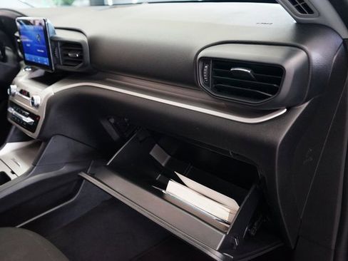 Used 2022 Ford Explorer XLT w/ Class IV Trailer Tow Package image 42