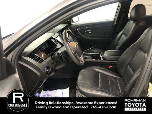 Used 2017 Ford Taurus Limited FWD image 11