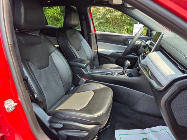 Used 2024 Jeep Compass Latitude w/ Sun and Sound Group AWD/4WD image 23