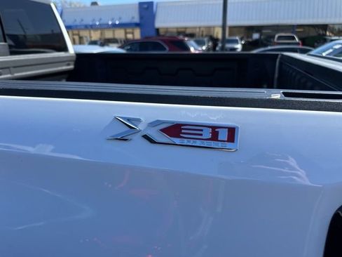 Used 2025 GMC Sierra 1500 SLT w/ SLT Premium Plus Package image 8