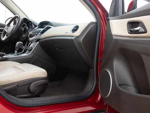 Used 2011 Chevrolet Cruze LTZ w/ RS Package image 30