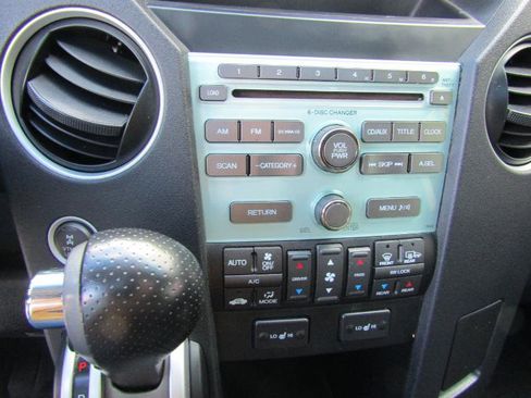 Used 2011 Honda Pilot EX-L image 27