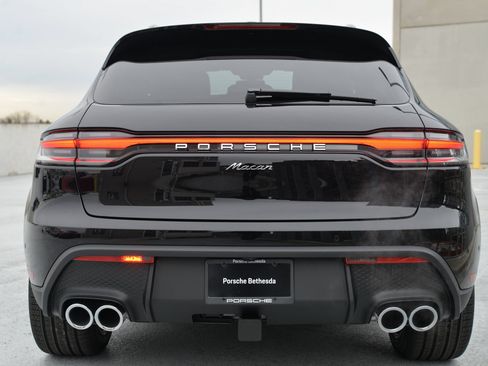 Certified 2026 Porsche Macan AWD/4WD image 6