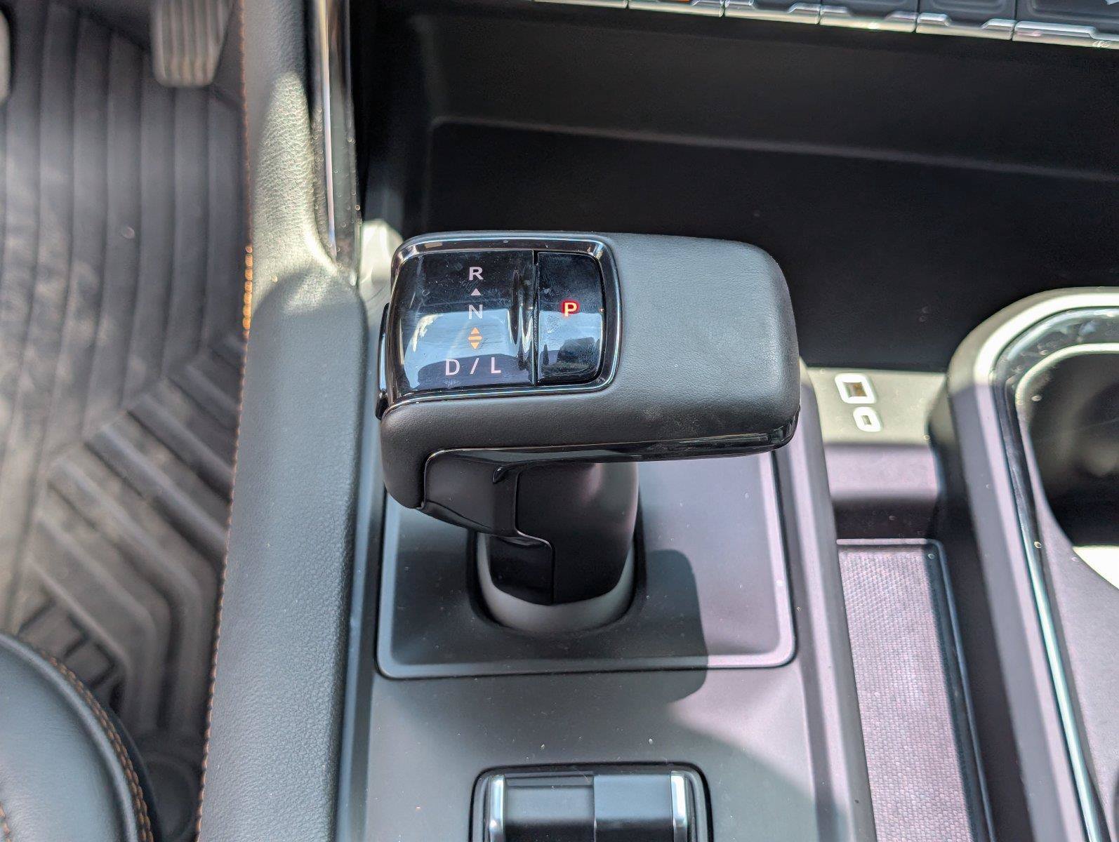 Used 2024 GMC Sierra 1500 AT4 w/ AT4 Premium Package AWD/4WD image 27