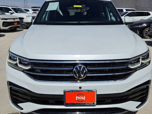 Used 2024 Volkswagen Tiguan SEL R-Line AWD/4WD image 4