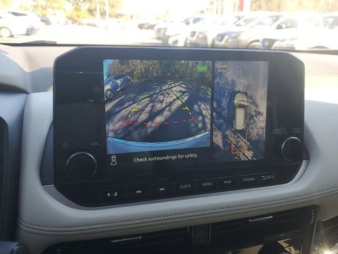 Certified 2023 Nissan Rogue SL w/ SL Premium Package image 21